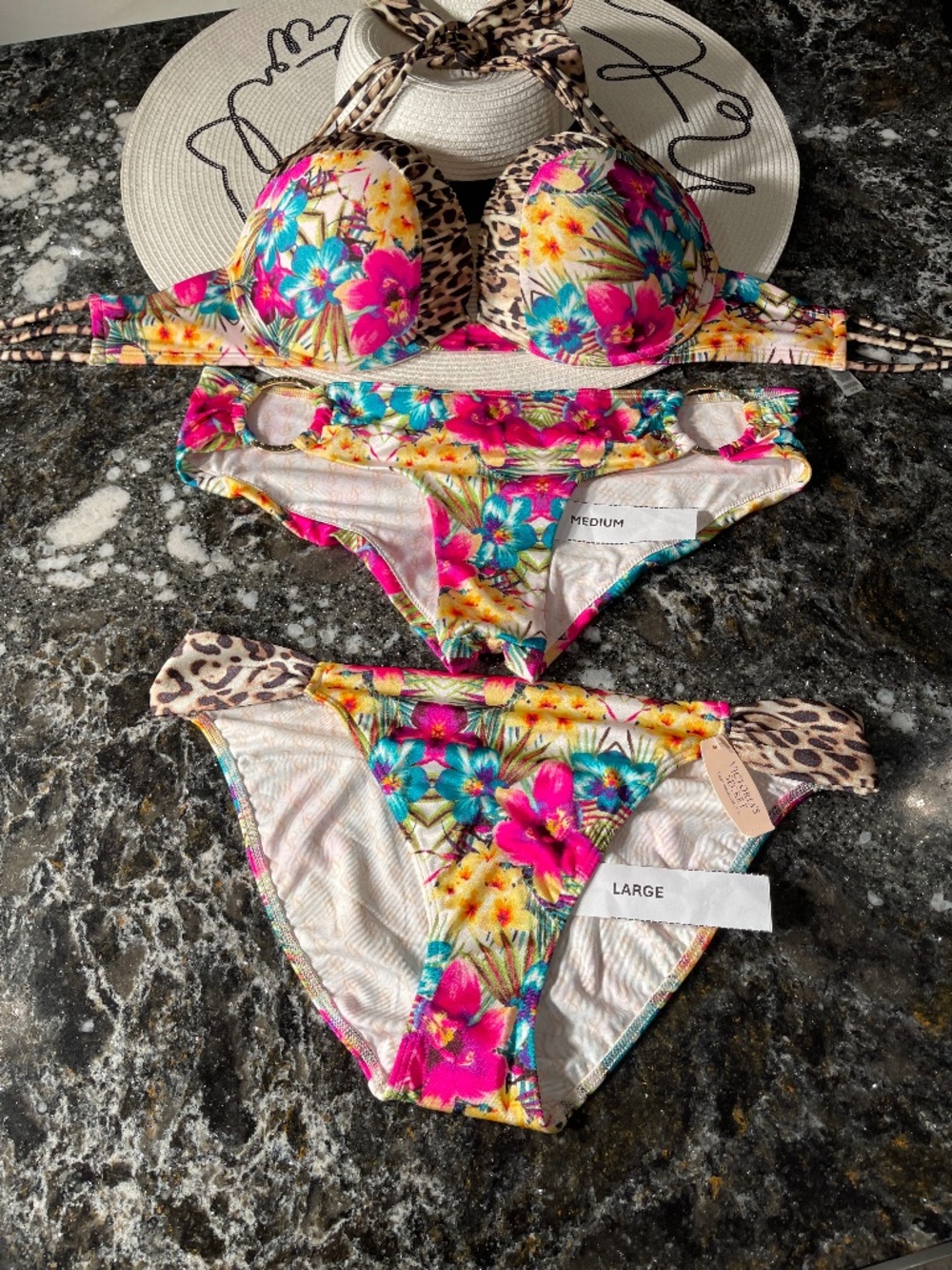NWOT Victoria Secret bikini bombshell 36C and M or L bottoms